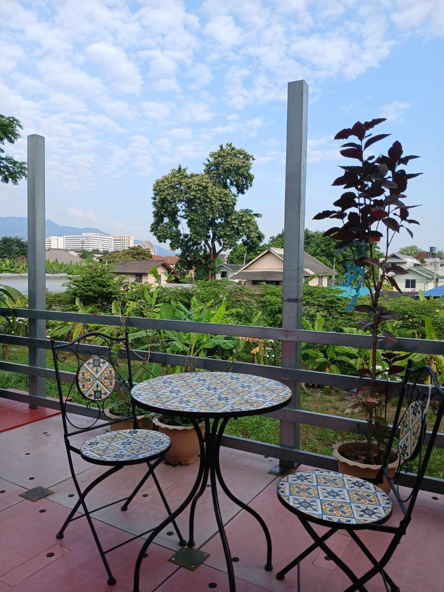 Sakura House Vandrehjem Chiang Mai Eksteriør billede