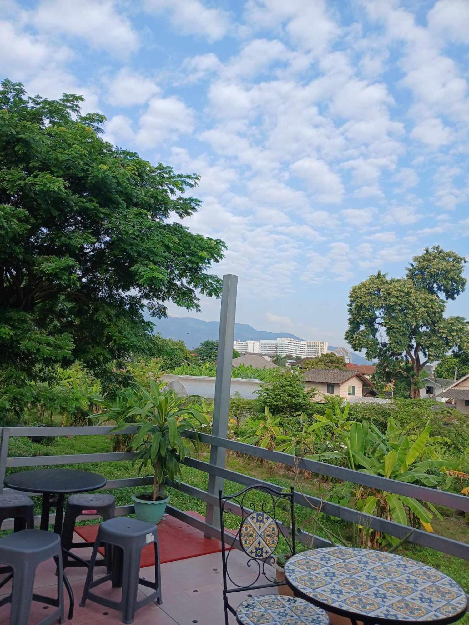 Sakura House Vandrehjem Chiang Mai Eksteriør billede