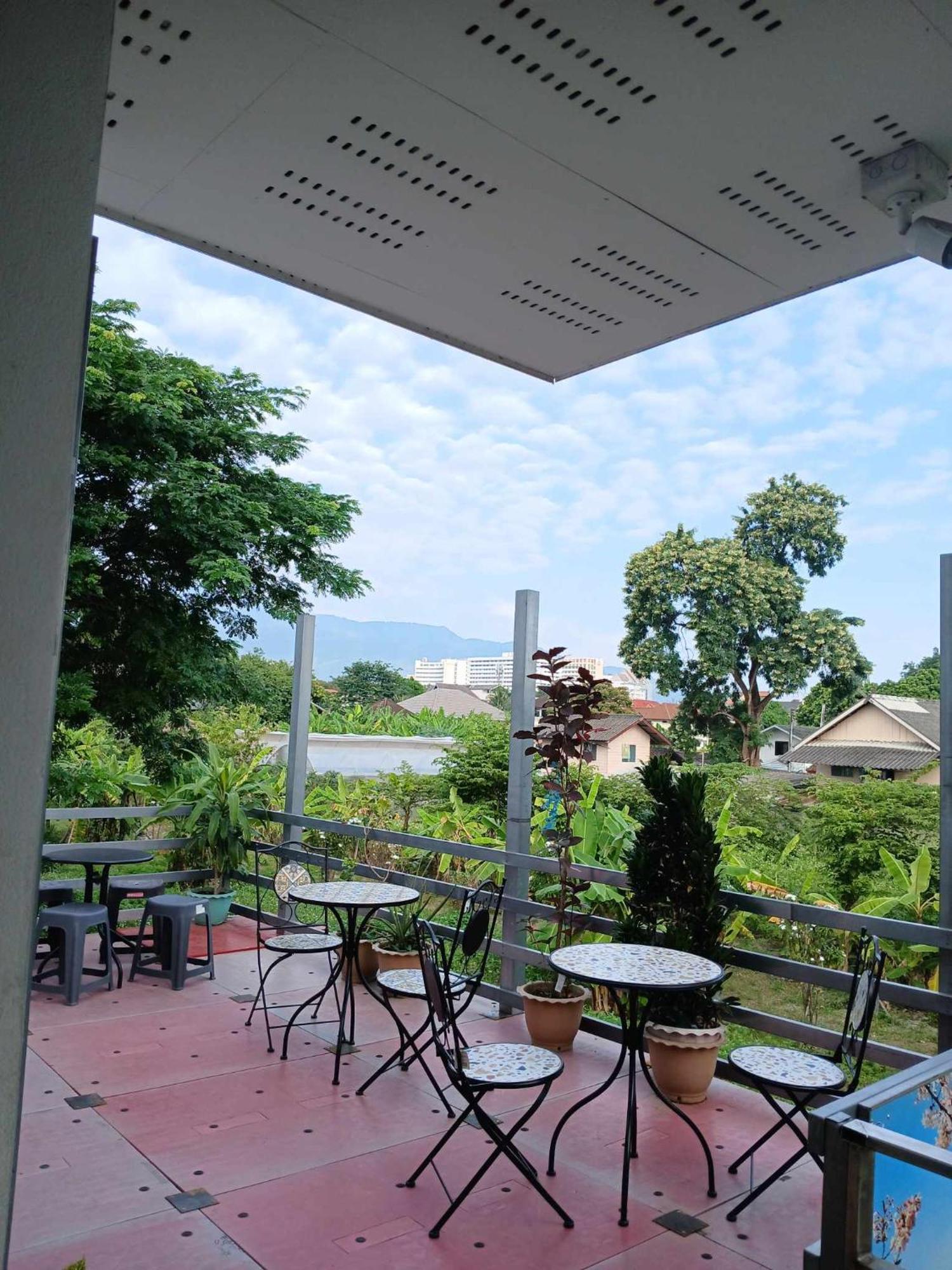 Sakura House Vandrehjem Chiang Mai Eksteriør billede
